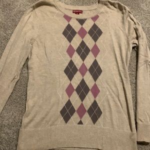 Medium diamond sweater